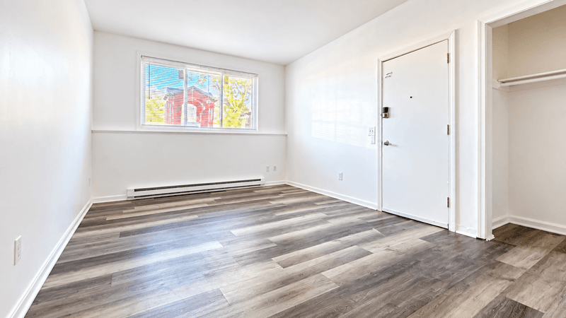 Holyoke Condo: 340 Appleton St
