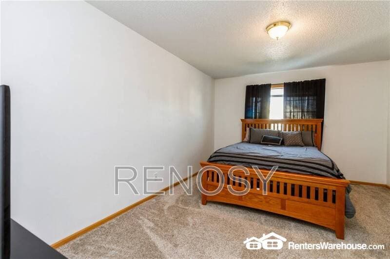 Des Moines Townhome: 3701 Brook Ridge Ct