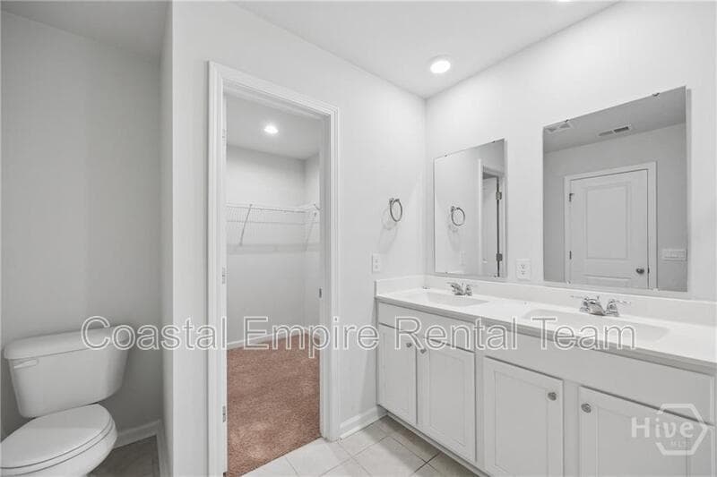 Richmond Hill House: 295 Coby Lane