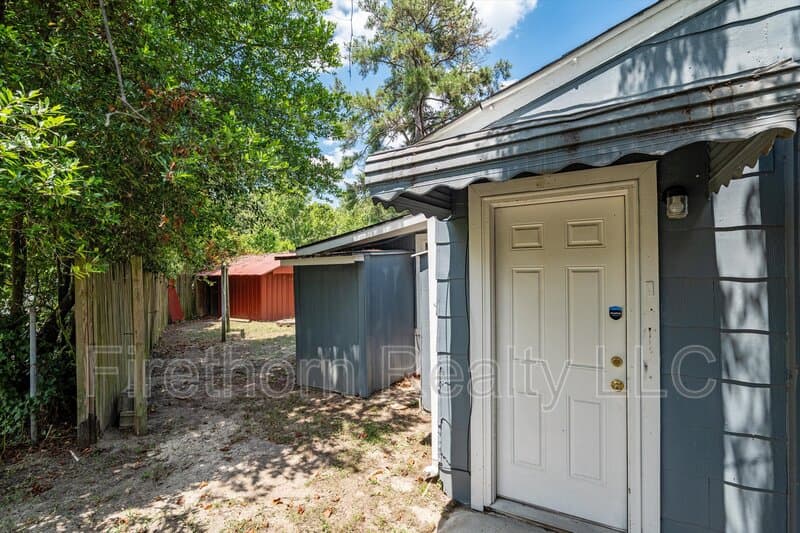 Augusta House: 2528 Luz Drive