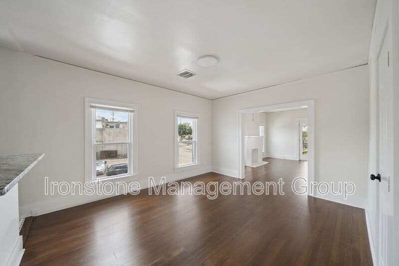 Tulsa House: AirBnB 1435 1/2 S Peoria Avenue Top Left