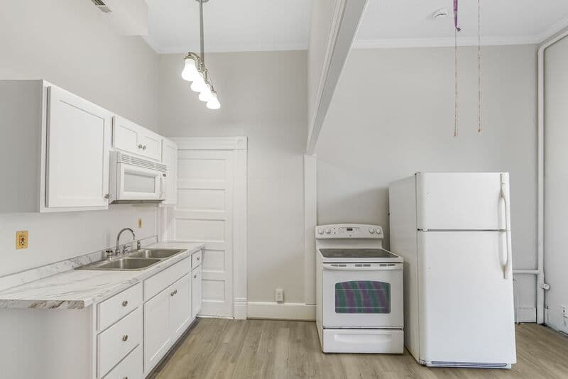 Fredericksburg Condo: 1122 Caroline St