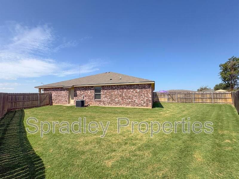 Belton Townhome: 1512 Kal Ct