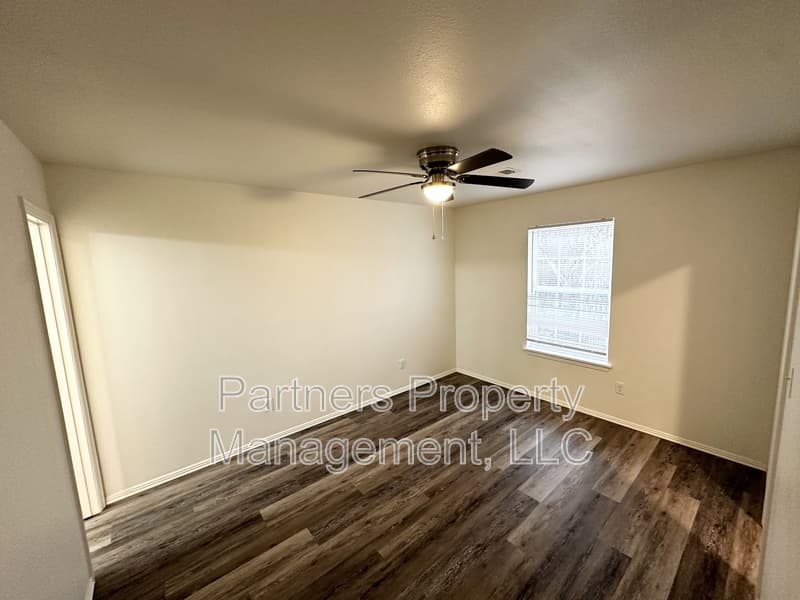Fayetteville Condo: 1035 South Benchmark Lane - 1