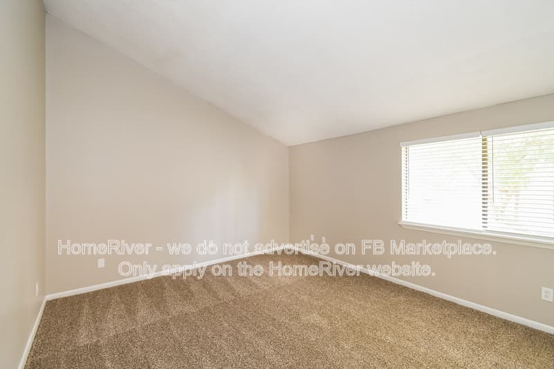 Jacksonville House: 3479 Docksider Dr S