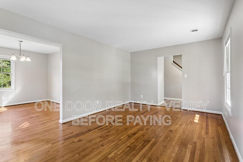 Williamsburg House: 115 King Henry Way
