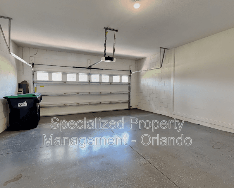 Winter Garden Townhome: 15543 Waterleigh Cove Dr