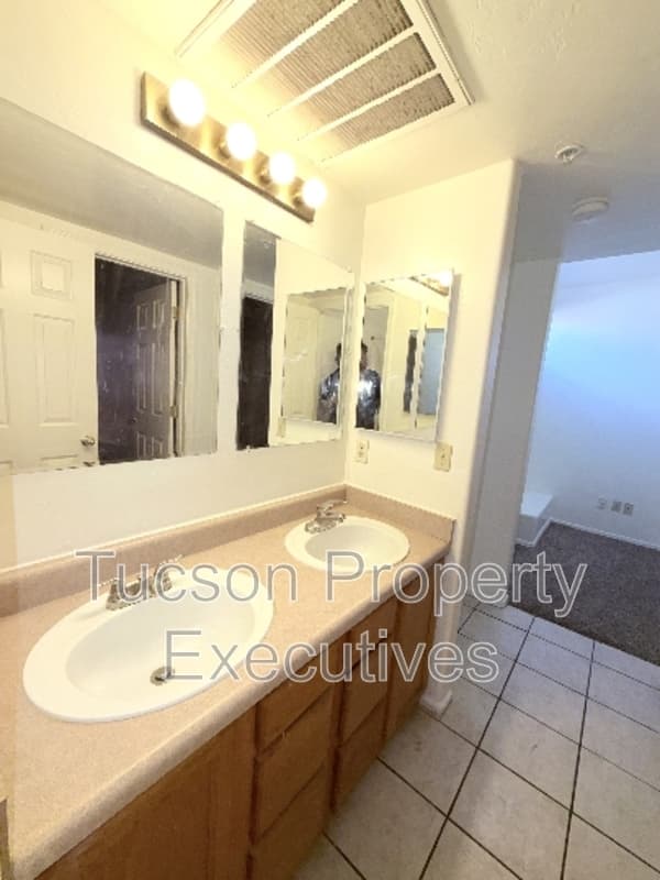Tucson Condo: 1717 East Glenn Street