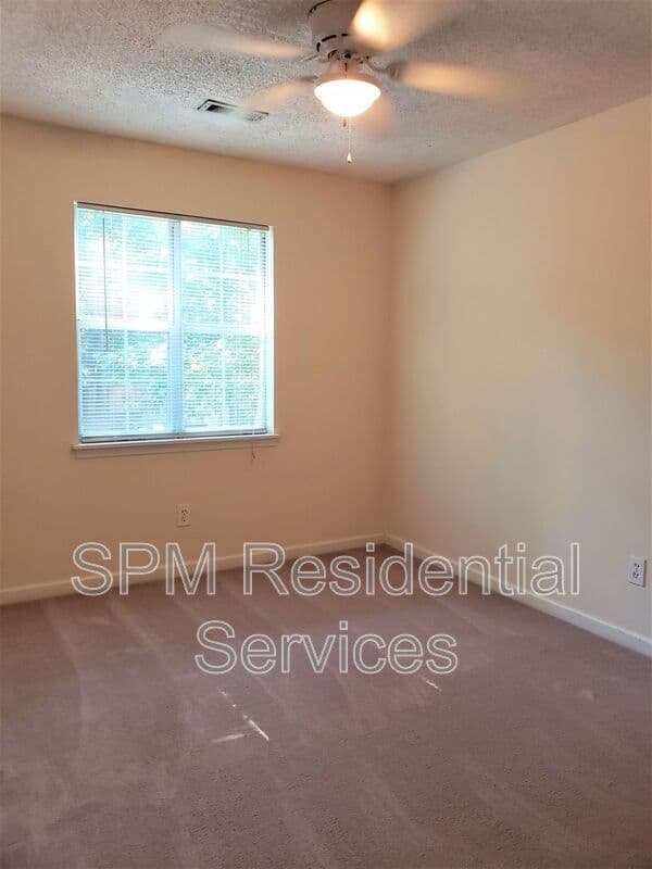 Wilmington House: 1408 Tanager Ct