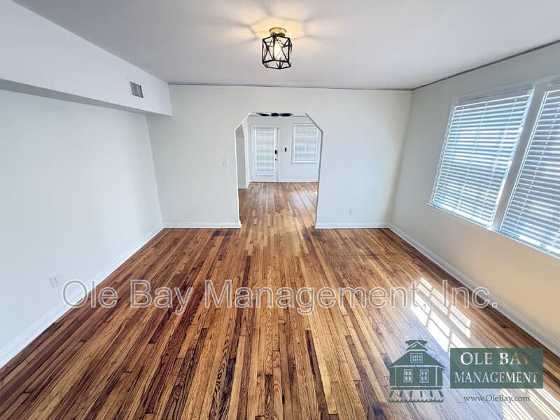 Mobile Condo: 1810 New Hamilton Street