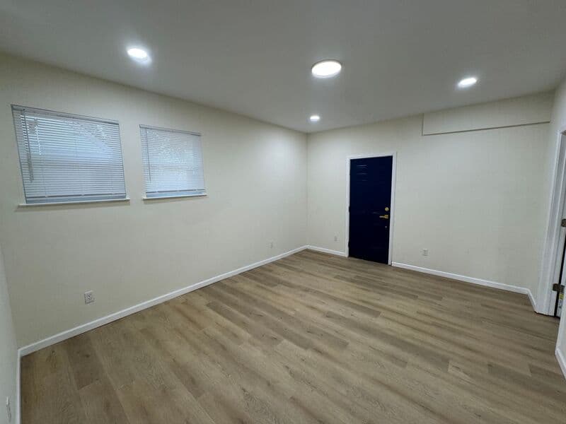 Memphis House: 2554 Selman Ave
