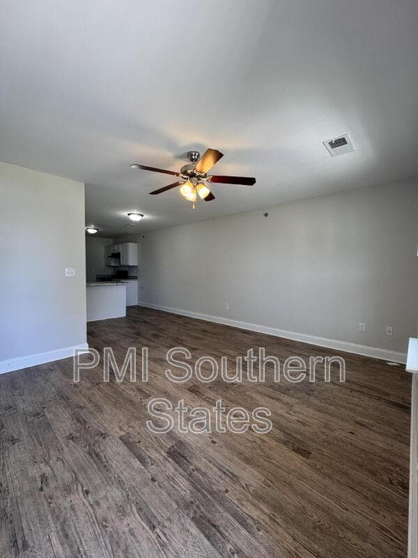 Easley Condo: 200 Walnut Hill Dr