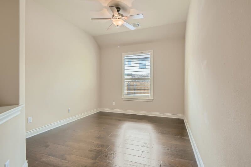 Round Rock House: 400 Entrada Way