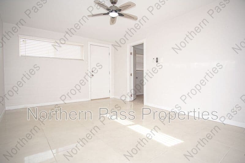 El Paso House: 4920 Alps