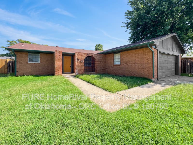 Yukon House: 1029 Cambridge Dr