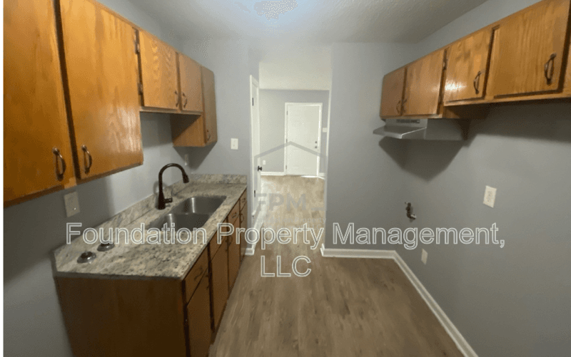 Memphis House: 2605 Whitman Avenue