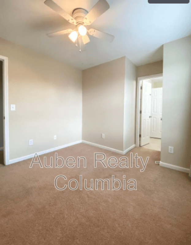 Columbia House: 537 S Bull St