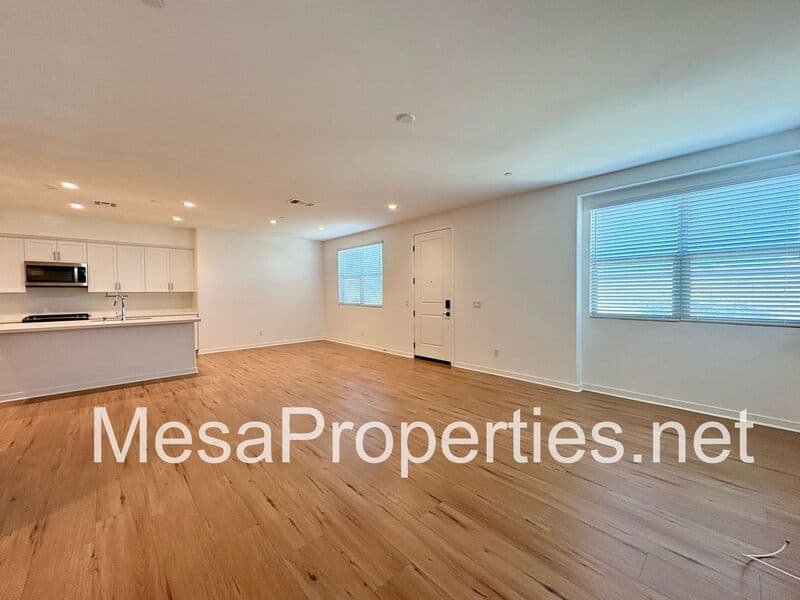 Ontario House: 4130 E. Malagon Privado