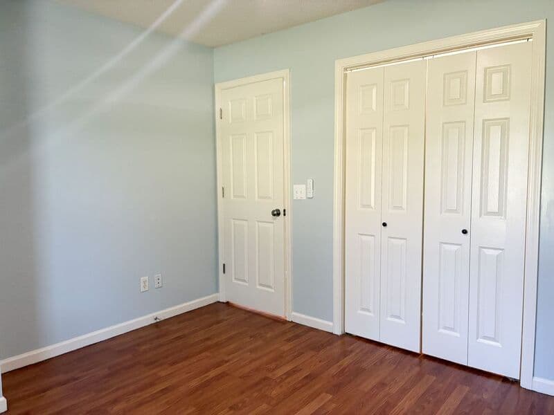 Rincon House: 105 E 9th St