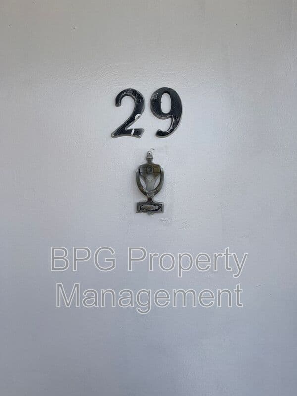 White Sulphur Springs Condo: 123 Circle Drive