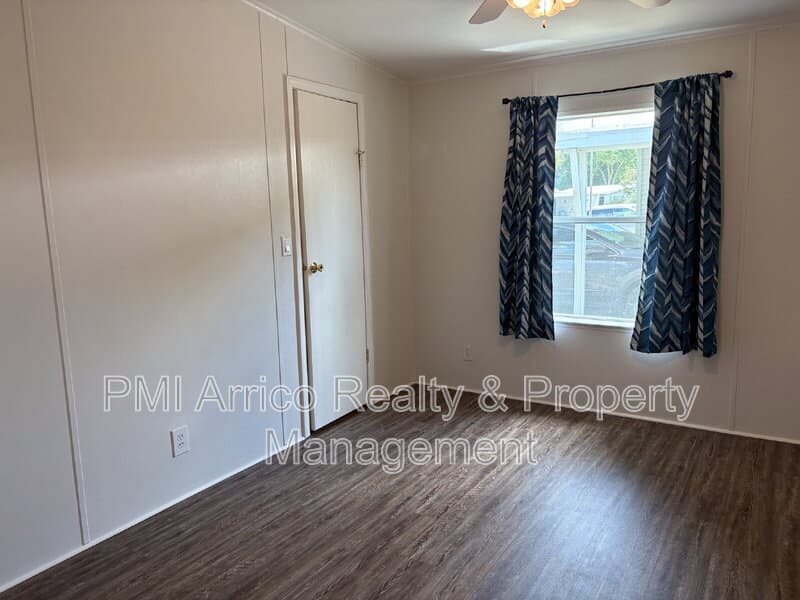 Valrico House: 3515 Zephyr Ln