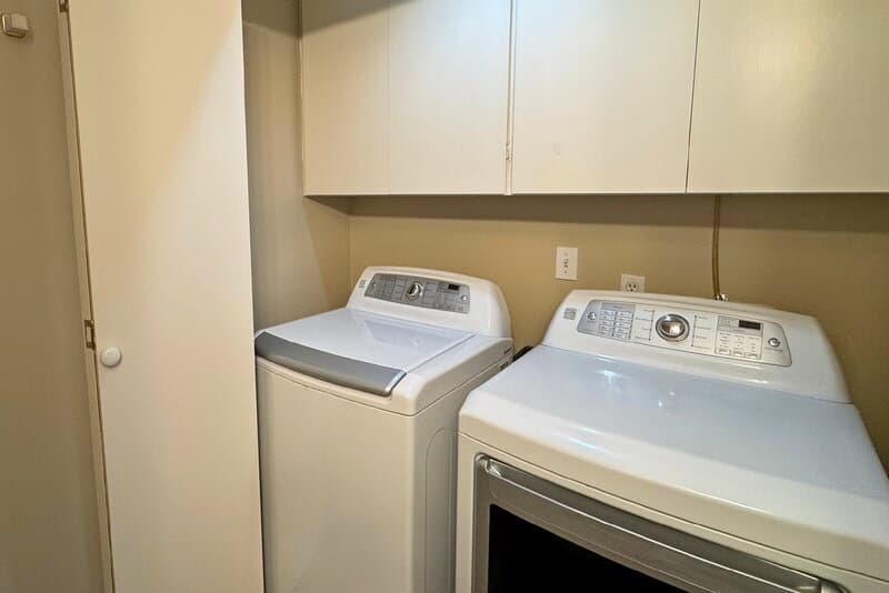 Kirkland House: 10632 NE 47th Pl