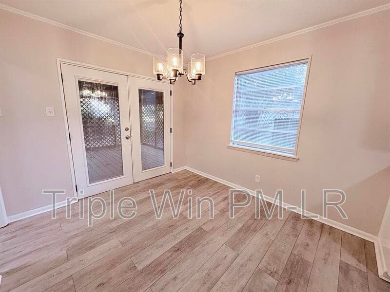 Little Rock House: 11819 Ashwood Drive