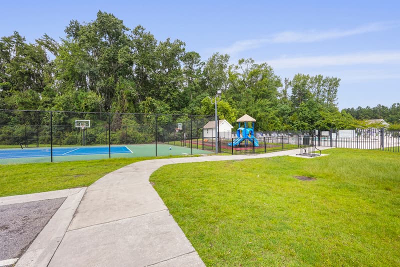 Guyton House: 100 Cotton Bluff Court