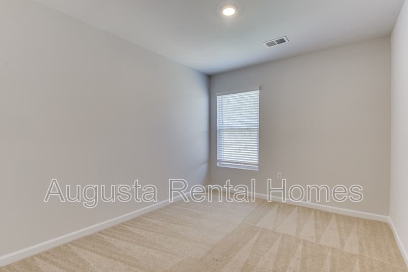 Graniteville House: 818 Quaint Parish Circle