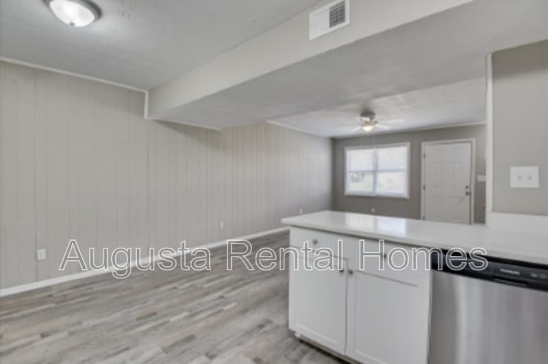 Augusta Townhome: 2511 Cascade Drive - 13B