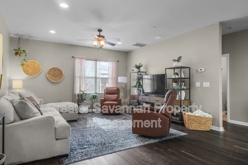 Pooler House: 153 Hamilton Grove Drive