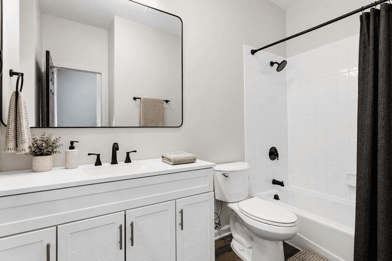 St. Louis Condo: 2200 Menard St