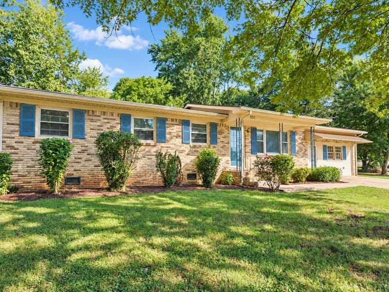Madison House: 507 Clift Drive