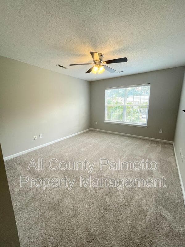 Summerville House: 142 Black River Drive