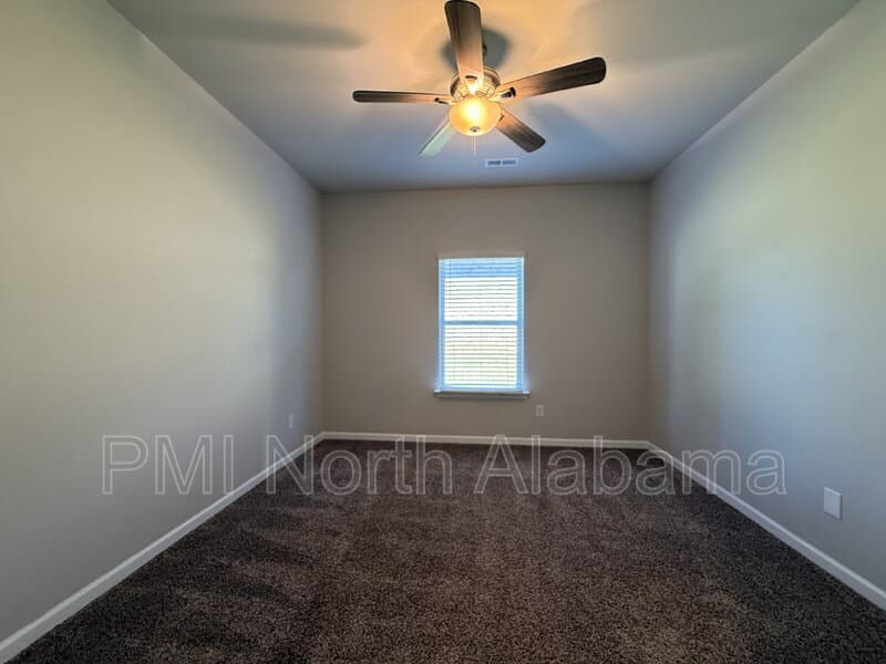 Harvest House: 122 Sunlit Grove Drive