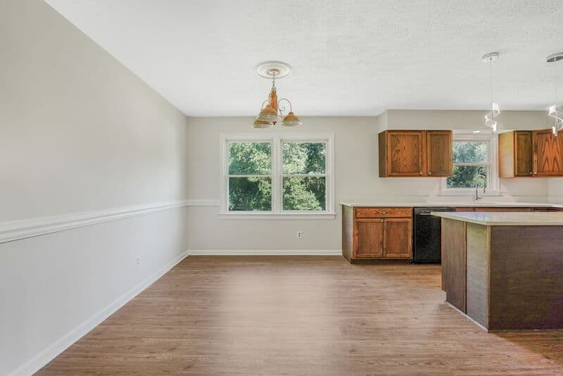 Fredericksburg House: 195 Berea Church Road