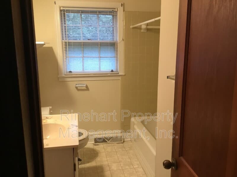 Rock Hill House: 1035 Candlewood Lane