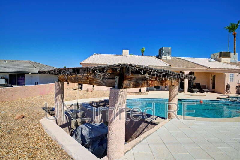 Lake Havasu City House: 304 Acoma Blvd S