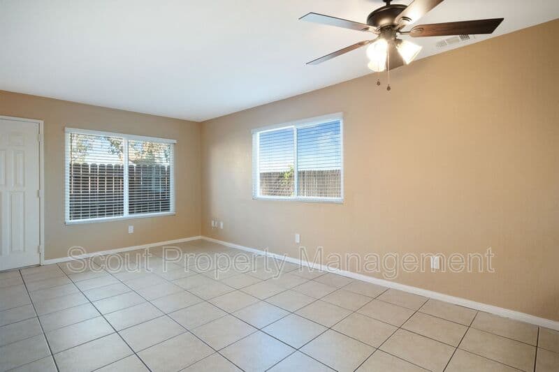 Murrieta Townhome: 28911 Calle del lago