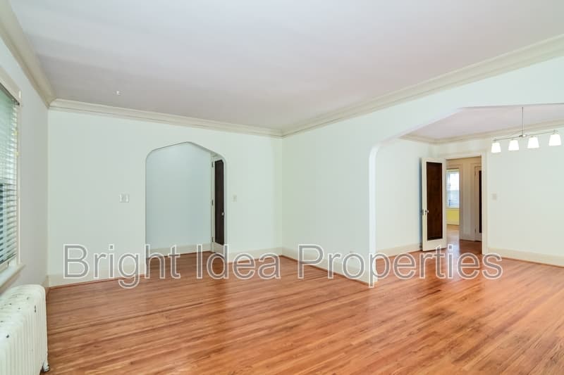 Saint Paul Condo: 969 Saint Clair Avenue - 1