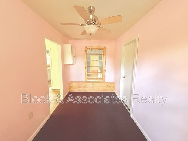 Asheboro House: 602 North Elm St