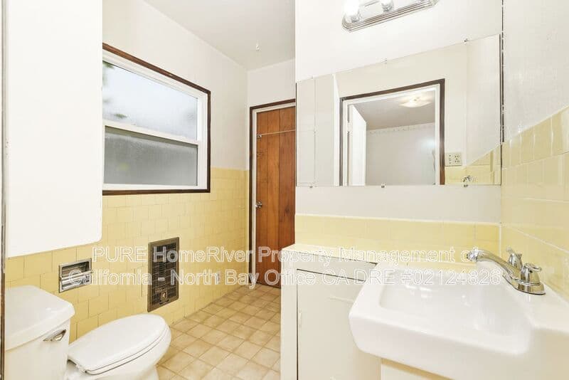 Santa Rosa House: 420 Carrillo Street
