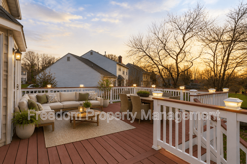 Warrenton House: 80 Brookshire Dr