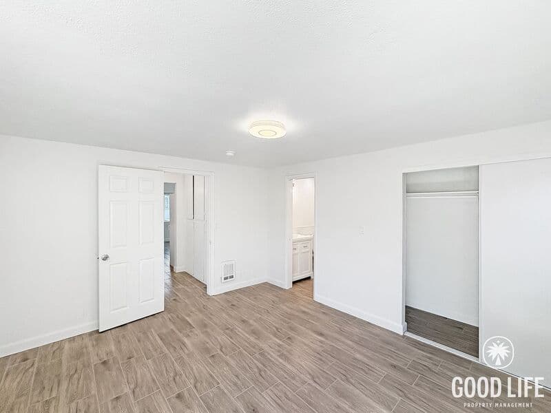 Vista Condo: 523 N Citrus Ave