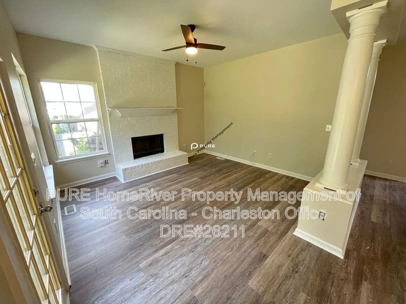 Ladson House: 180 Ponderosa Dr