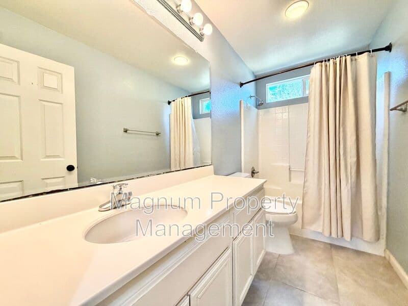 Menifee House: 33602 Magnetite St.