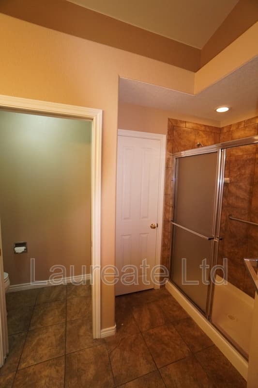 Aurora House: 3036 S Waco Ct