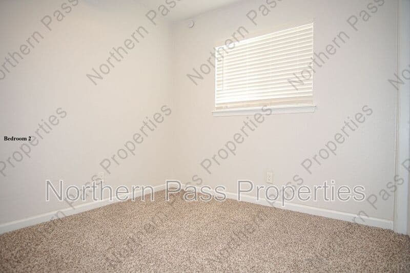 El Paso House: 4920 Alps