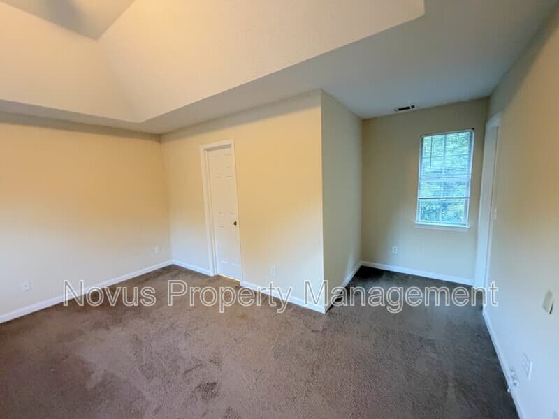 Villa Rica House: 81 Abbotsford Drive