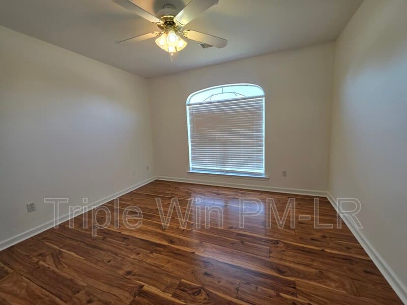 Cabot House: 26 Stonewood Drive